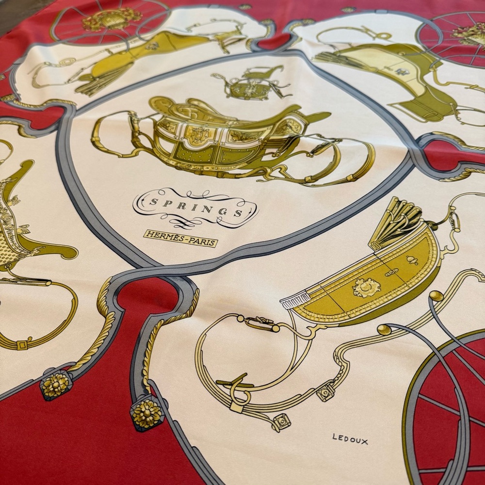 Hermes Silk Scarf 90 Carré Gold Red Equestrian Hand Rolled Made in France - Picture 2 of 10